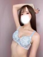 まな(23)