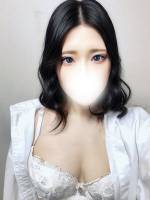 袴田くみ(27)