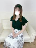 あや(24)