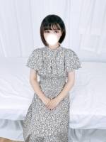 めい(22)