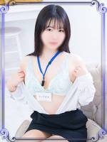 観月ゆうり(25)