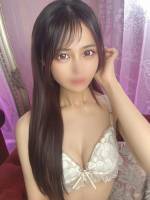 皇るな(23)