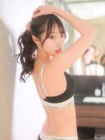 白石みこ(24)
