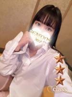 結城しずく(22)