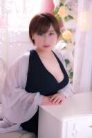 みこ(24)
