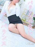神崎せな(25)